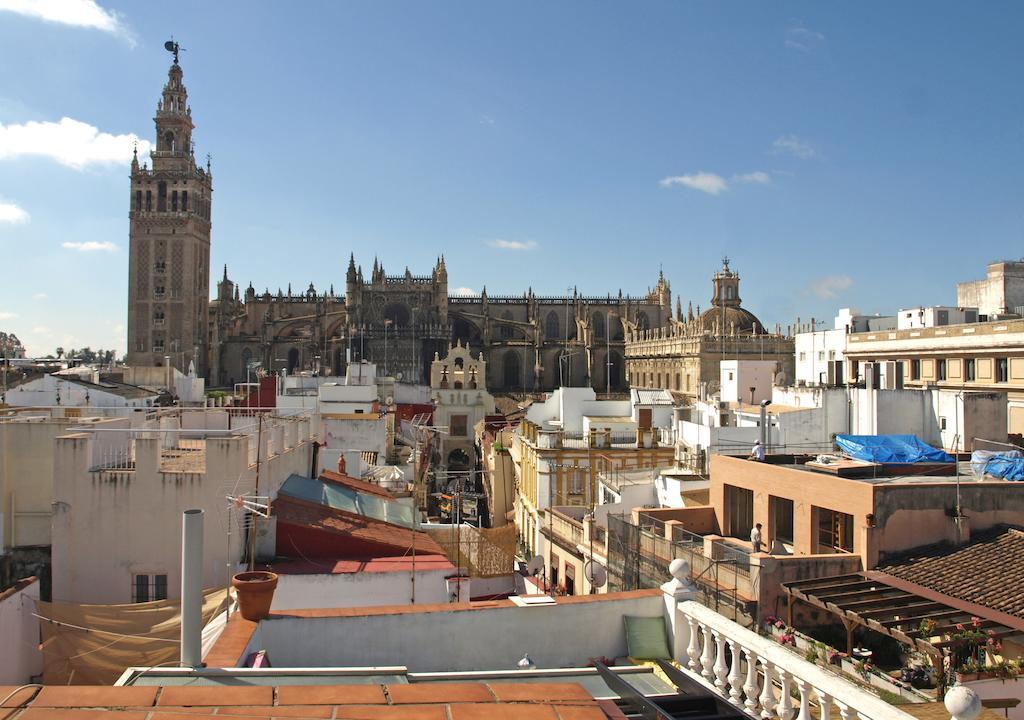 Hotel Boutique Casa De Colon Seville Luaran gambar