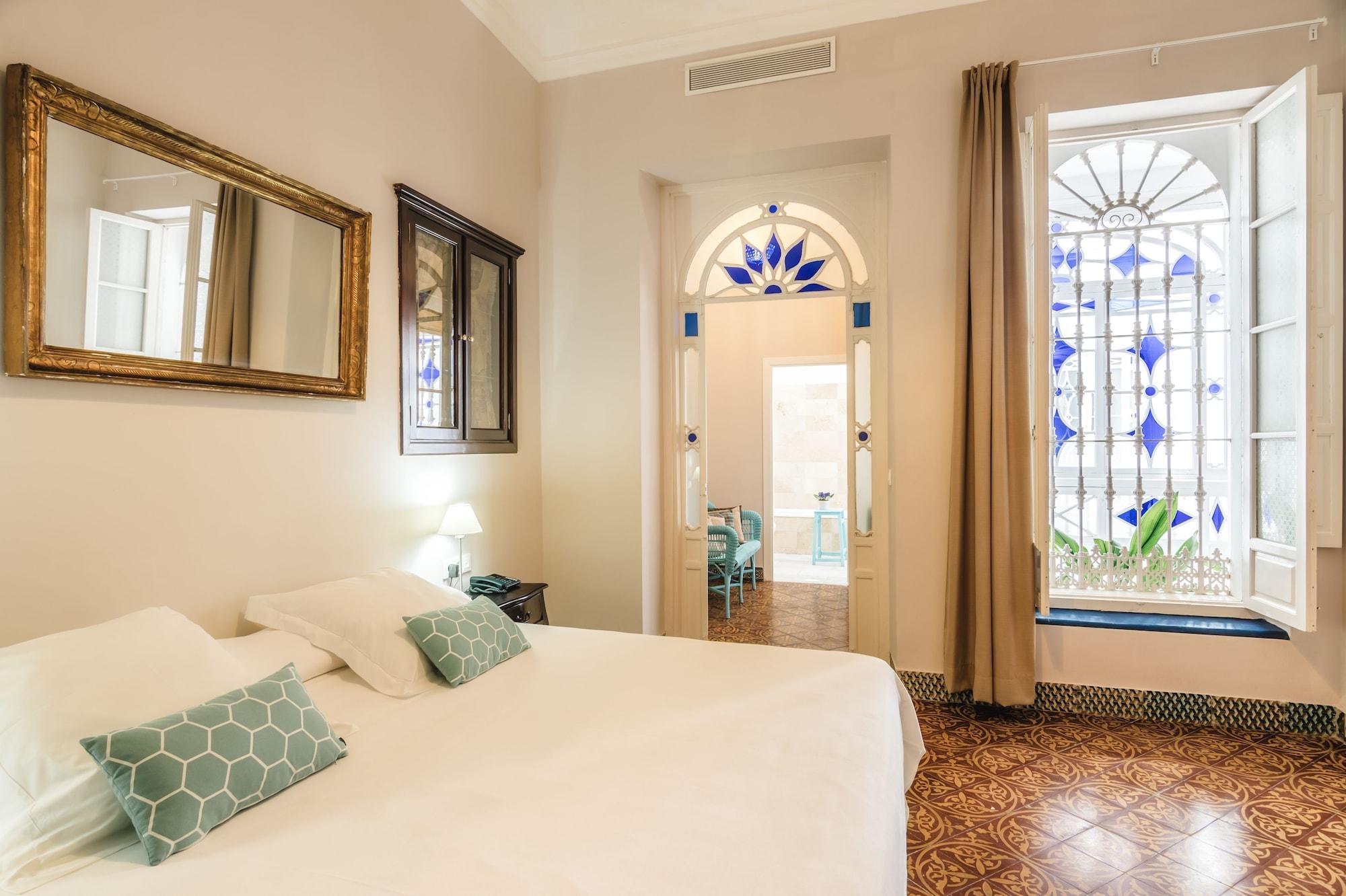 Hotel Boutique Casa De Colon Seville Luaran gambar